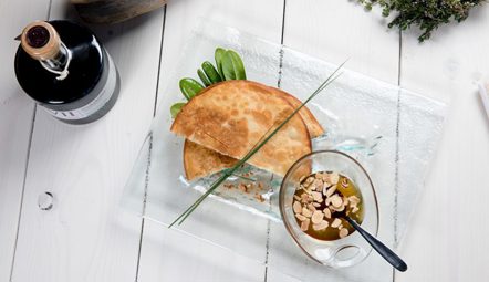 Sfakiani Pita: the aromas and tastes of Crete in one heavenly pie