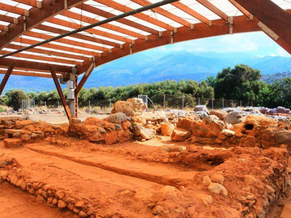 A Place of Legends: Malia Minoan Palace