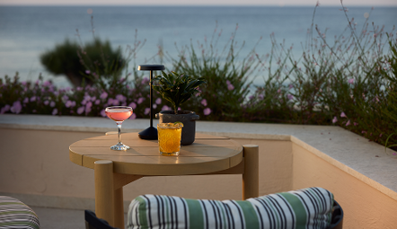 Bars for Every Mood: From Sunlight to Starlight